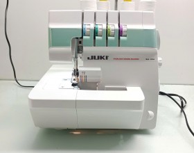 Máy vắt sổ gia đình 4 chỉ - Cuốn biên - Se bèo