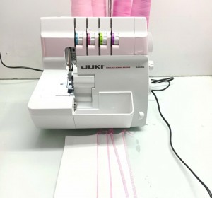 Máy vắt sổ chập ráp áo thun, vắt sổ gia đình JUKI 4 ống chỉ